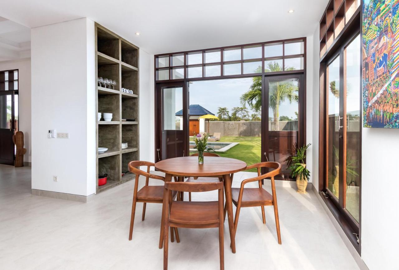 Villa Besakih 5Br, 5 Mins To Beach - Canggu 외부 사진