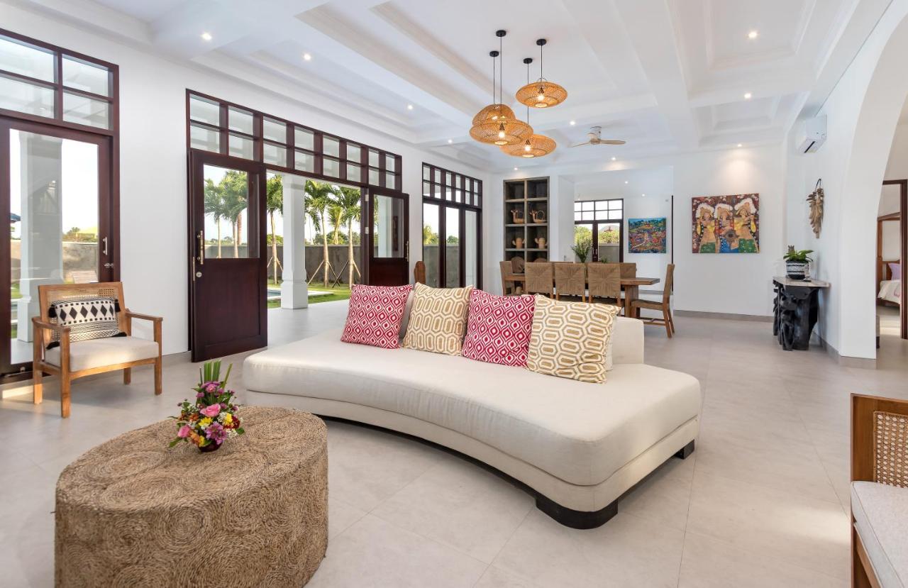 Villa Besakih 5Br, 5 Mins To Beach - Canggu 외부 사진
